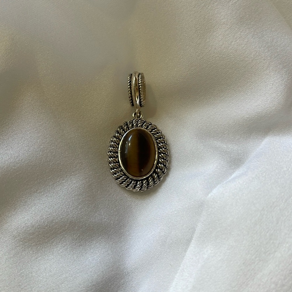 Avon 2005 Silver-tone Tigers Eye Pendant